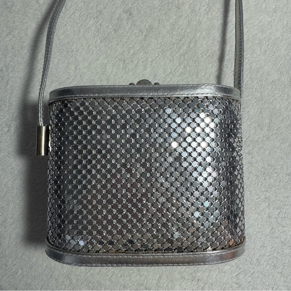 Vintage Silver Mesh Metal Frame Box Bag by Y&S - Picture 3 of 13